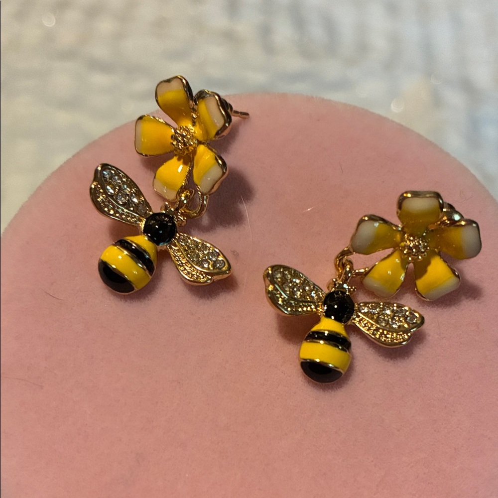 NWT-Gold and Yellow Enameled Bee Flower Post Earrings
